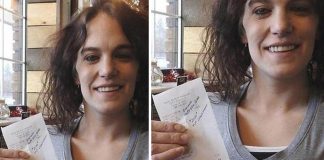 Essa garçonete entrou em 2020 com uma gorjeta de US$ 2.020,00 Essa garçonete entrou em 2020 com uma gorjeta de US$ 2.020,00