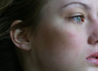 Quando continuamos nos decepcionando com a mesma pessoa, a culpa nem é mais dela