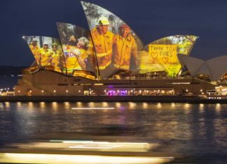 As icônicas velas da Ópera de Sydney se acenderam com imagens dos incêndios florestais