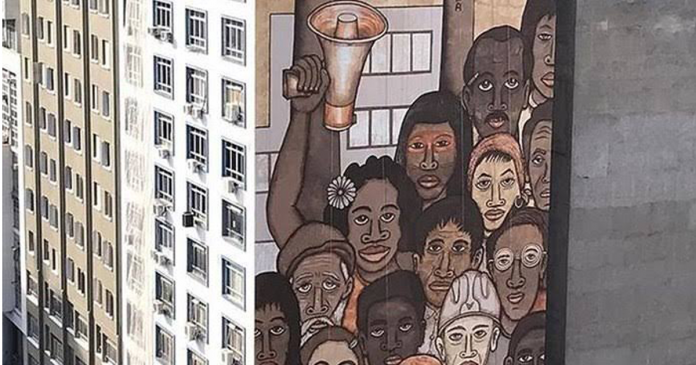 Artista usa lama de Brumadinho como tinta em painel inspirado em Tarsila do Amaral