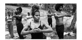 ‘Yoga Marginal’, o projeto que leva a prática para as favelas e periferias