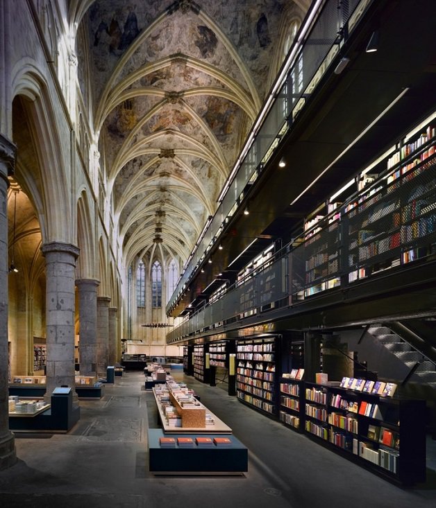 contioutra.com - Na Holanda, onde 44% são ateus, igrejas são transformadas em livrarias, cafés e casas de show