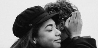 Algumas pessoas simplesmente ficam na gente, para sempre