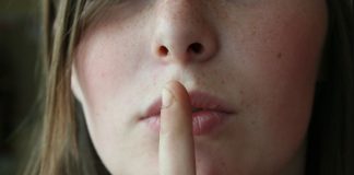 Os segredos chocantes das celebridades de Hollywood