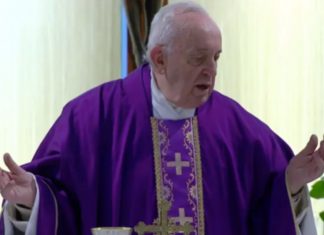 “Rezem pelos idosos que enfrentam a Covid-19 em solidão e medo”, disse o papa hoje pela manhã