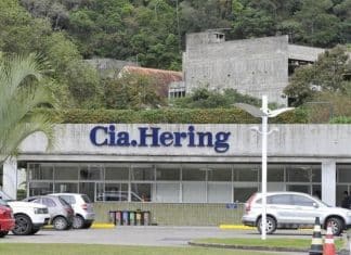 Hering vai produzir e doar uniformes de proteção para hospitais