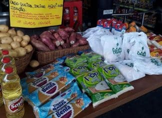 Comerciante cria ‘mesa solidária’ para doar alimentos durante pandemia