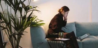 QUARENTENA VOLUNTÁRIA: CONSIDERE ESSA ATITUDE E SALVE VIDAS QUARENTENA VOLUNTÁRIA: CONSIDERE ESSA ATITUDE E SALVE VIDAS