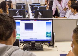 USP oferece 15 mil vagas em cursos on-line gratuitos para alunos da rede pública