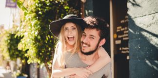 “O amor acontece para os distraídos”