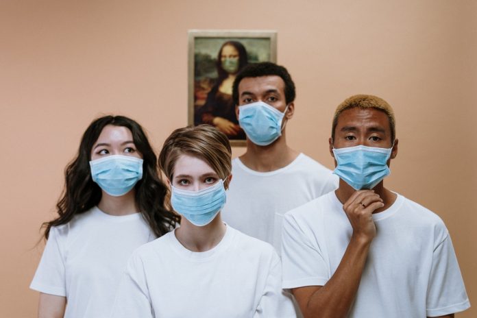 ‘Cuidamos dos outros, mas ninguém cuida de nós?’, desabafam enfermeiras na linha de frente contra coronavírus