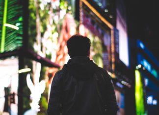 Às vezes os meus sentimentos são solitários, mesmo que eu tenha alguém comigo