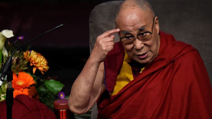 ‘Rezar não basta, devemos assumir responsabilidade’, disse o Dalai Lama sobre coronavírus