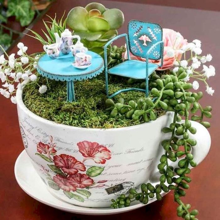 contioutra.com - Esses jardins feitos dentro de xícaras de chá são a coisa mais adorável que você verá hoje