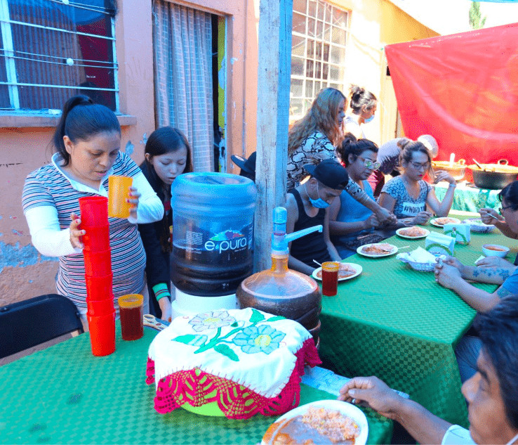 contioutra.com - Comunidade de mulheres trans cria cantina comunit&aacute;ria para alimentar pessoas necessitadas durante pandemia