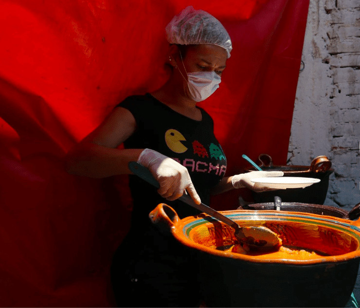 contioutra.com - Comunidade de mulheres trans cria cantina comunit&aacute;ria para alimentar pessoas necessitadas durante pandemia