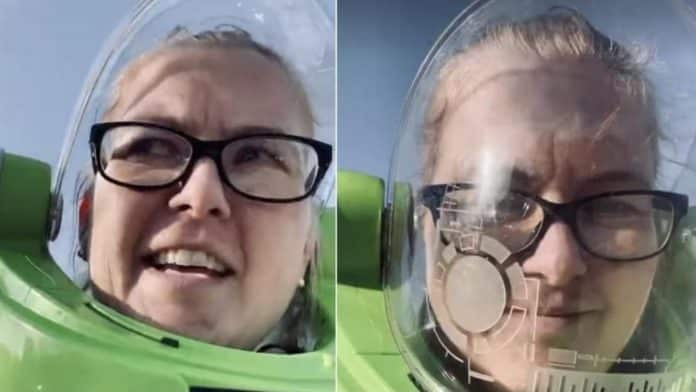 MÃE BEM HUMORADA Mamãe bem humorada fica sem máscara em casa e resolve ir ao mercado fantasiada de Buzz Lightyear