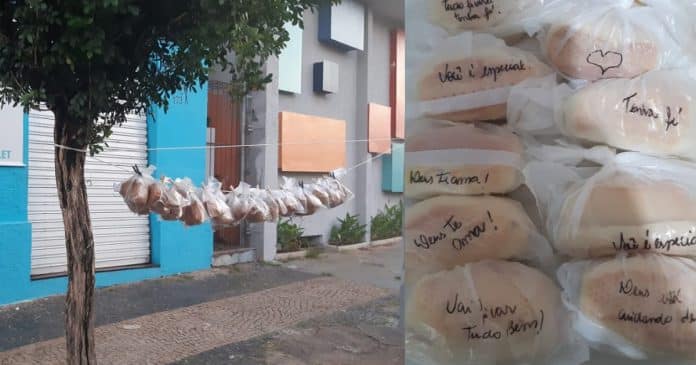 Moradores de Limeira penduram lanches em varal para ajudar pessoas em situação de rua durante pandemia