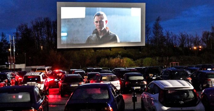 Após a pandemia, os cinemas drive-in são a nova sensação! Um passatempo seguro.