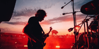 Pink Floyd transmitirá shows ao vivo toda sexta-feira durante a quarentena.