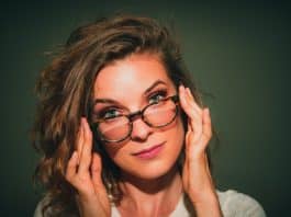 Os professores, as professoras e sua impossível tarefa de educar os pais e a escola