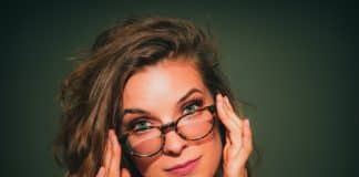 Os professores, as professoras e sua impossível tarefa de educar os pais e a escola