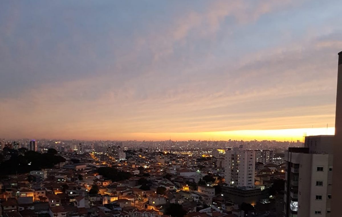contioutra.com - Confira as mais belas imagens do pôr do sol de São Paulo no dia 14 de abril