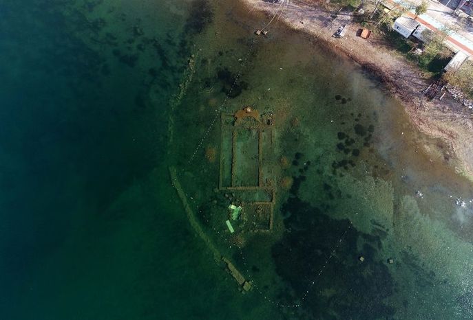 contioutra.com - Igreja construída em 390 d.C.  é encontrada em lago na Turquia. As imagens das ruínas são magníficas.