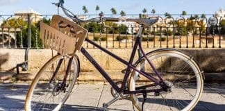 Bicicleta feita com cápsulas de café é aposta de startup sueca para promover a reciclagem Bicicleta feita com cápsulas de café é aposta de startup sueca para promover a reciclagem