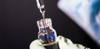 Primeiro lote da vacina contra COVID-19 desenvolvida em Oxford chega ao Brasil Primeiro lote da vacina contra COVID-19 desenvolvida em Oxford chega ao Brasil