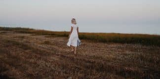 Não saia do sério, saia de perto Não saia do sério, saia de perto