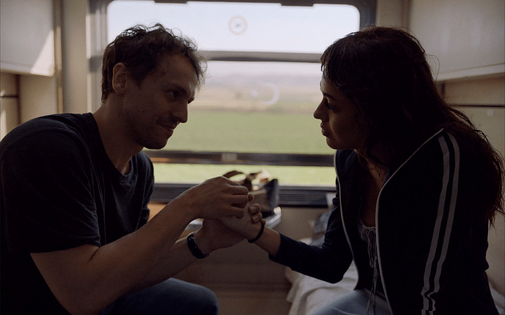 contioutra.com - 8 filmes rom&acirc;nticos de v&aacute;rias nacionalidades na Netflix: o amor &eacute; uma l&iacute;ngua universal