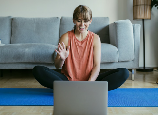 UFSC disponibiliza aulas de Yoga online e gratuitas; saiba mais.