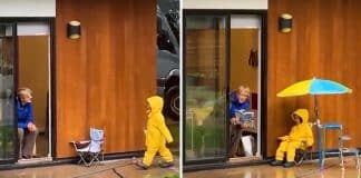 Todos os dias esse pequeno visita a avó para lerem uma história, sempre mantendo a distância necessária.