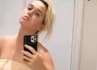 Katy Perry exibe barriga 5 dias após nascimento da filha e honestidade do registro impressiona