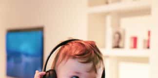 Antes eu escutava a opinião dos outros, hoje eu escuto um modão Antes eu escutava a opinião dos outros, hoje eu escuto um modão