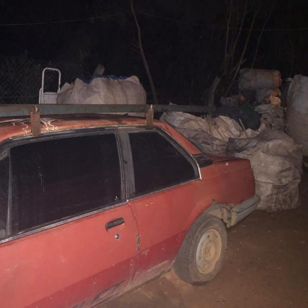 contioutra.com - Moradores de condomínio em Sorocaba presenteiam catador de recicláveis com um carro