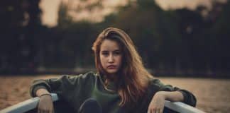 Quantas vezes na vida não daríamos tudo para esquecer de algo que nos machucou? Quantas vezes na vida não daríamos tudo para esquecer de algo que nos machucou?