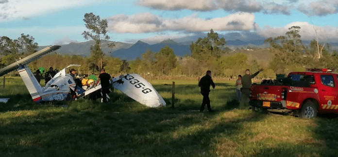 Bebê é o único sobrevivente de queda de avião na Colômbia. A mãe o salvou.