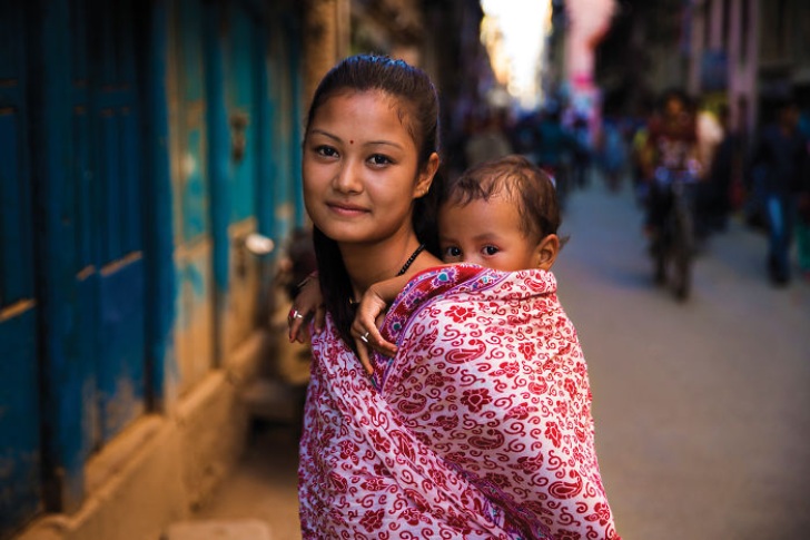 contioutra.com - 26 fotografias que captam a essência da maternidade em diferentes países. Um amor universal!