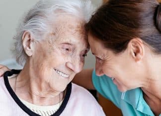 Primeiro medicamento eficaz conta o Alzheimer pode ser aprovado já no ano que vem