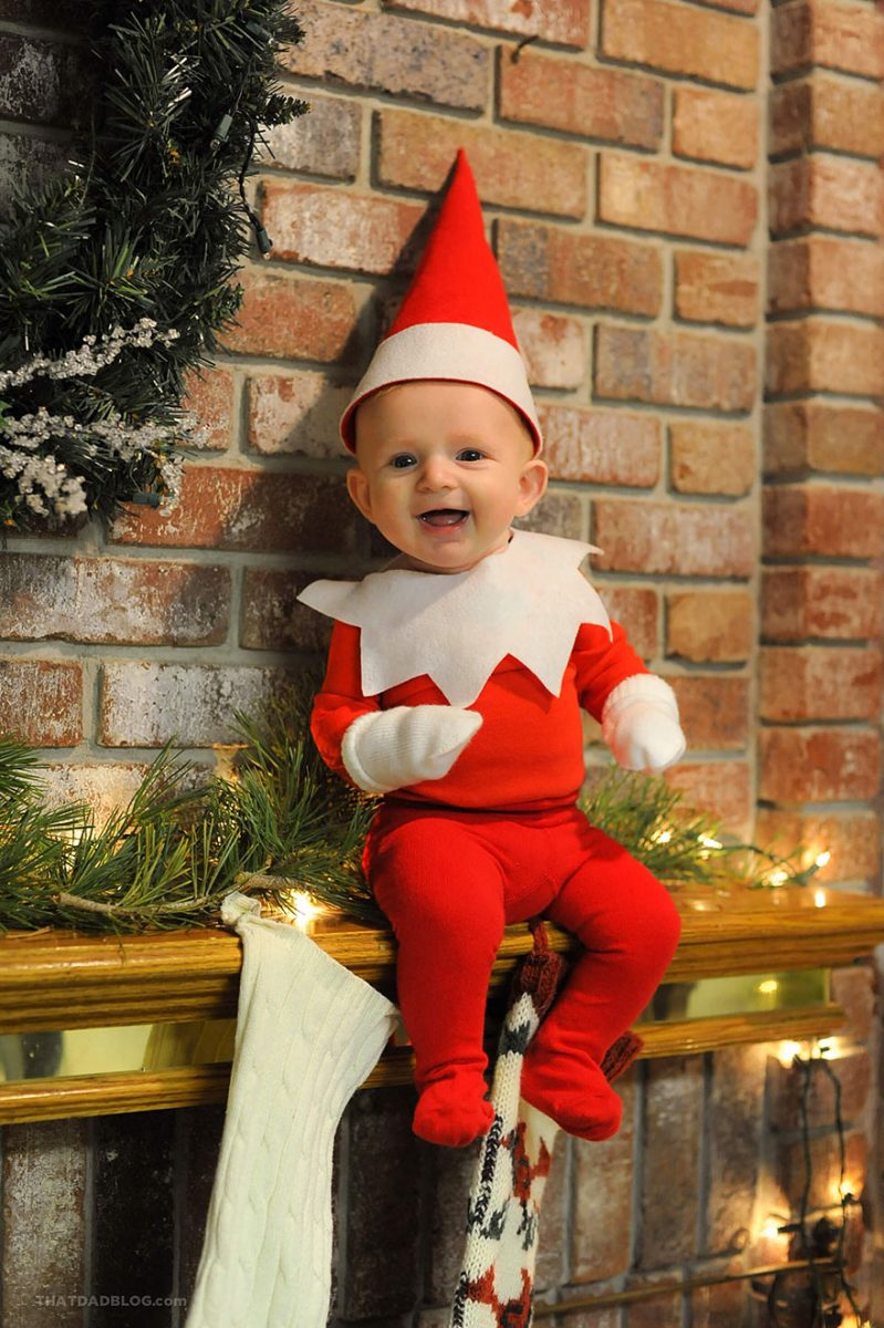 contioutra.com - Papai conquista a internet com fotos fofas de seu bebê vestido de duende