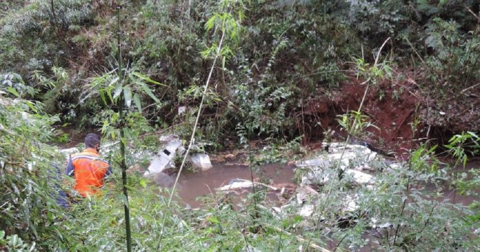 Família inteira falece após queda de avião em área rural do Paraná
