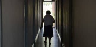 Surto de covid-19 contamina 49 pessoas e mata quatro em asilo na zona serrana do Rio