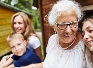 Avó foi chamada de gananciosa por cobrar como babá por cuidar do neto