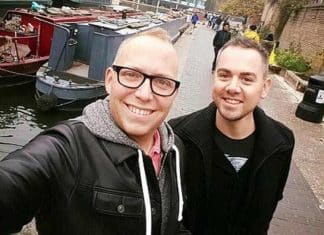 Casal responde mais de 2.000 cartas ao Papai Noel que chegaram por engano em sua casa