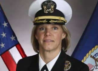 Pela primeira vez, uma mulher comandará os porta-aviões nucleares dos EUA