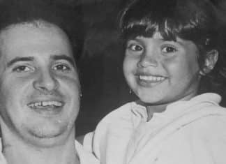 Filhos de Paulinho, do Roupa Nova, fazem emocionante homenagem ao pai