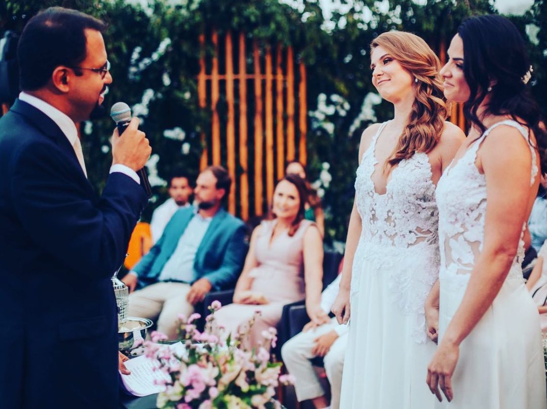 contioutra.com - Pastor Henrique Vieira celebrou casamento entre duas mulheres: "Todo amor é sagrado"
