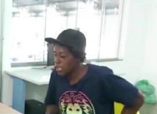 Jovem negro é agredido após ser acusado de roubar as botinas que havia acabado de comprar